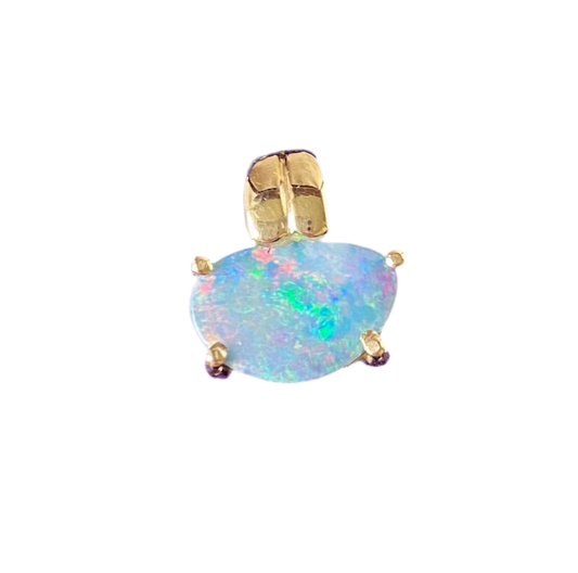 Opal Pendant 14ct gold