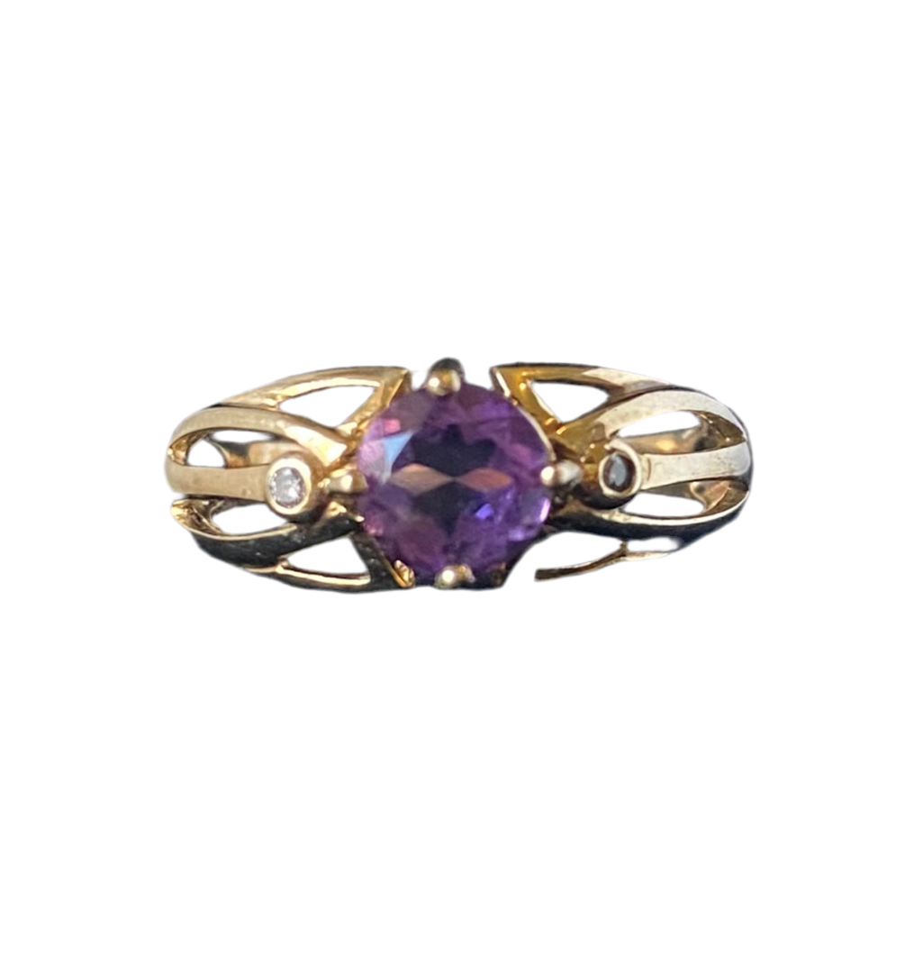 Yellow gold Jugendstil amethyst and diamond ring