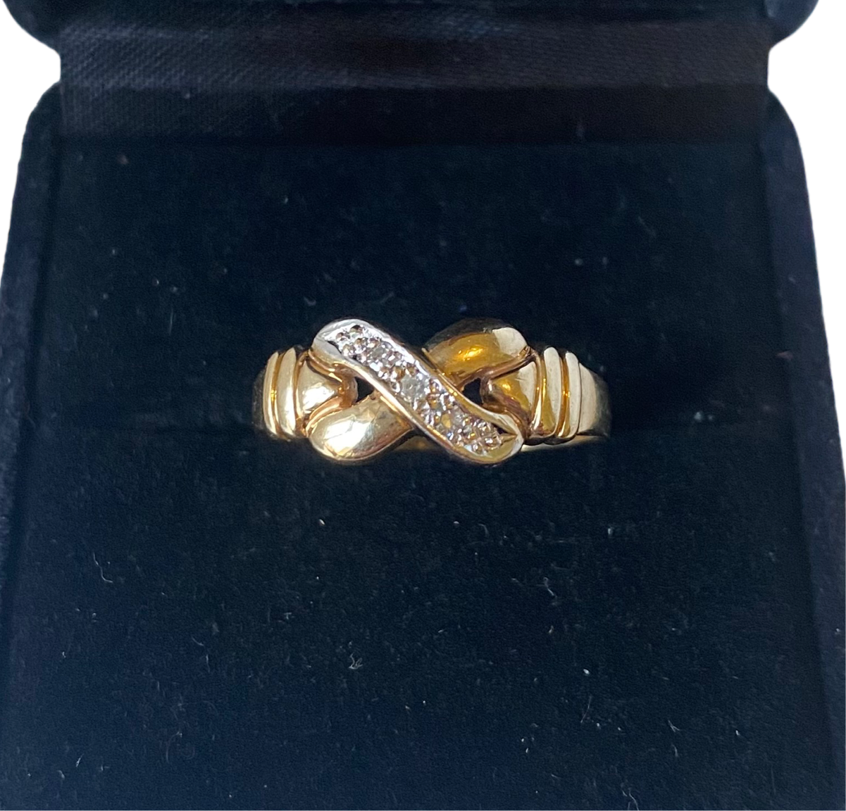 Gold and diamond eighties eternity fantasy ring